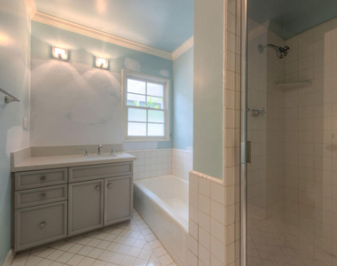 4110 Sunnyslope Avenue - Photo Thumbnail 13