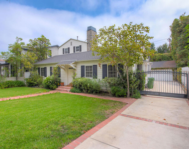 4110 Sunnyslope Avenue - Photo Thumbnail 2