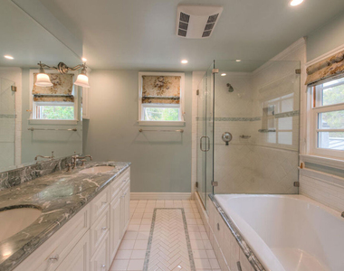 4110 Sunnyslope Avenue - Photo Thumbnail 20