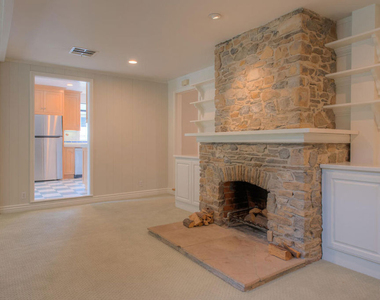 4110 Sunnyslope Avenue - Photo Thumbnail 11