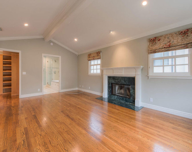 4110 Sunnyslope Avenue - Photo Thumbnail 18