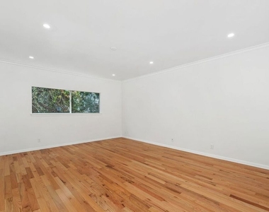 517 N Elm Drive - Photo Thumbnail 29