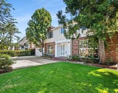 517 N Elm Drive - Photo Thumbnail 1