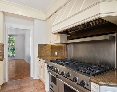 517 N Elm Drive - Photo Thumbnail 23