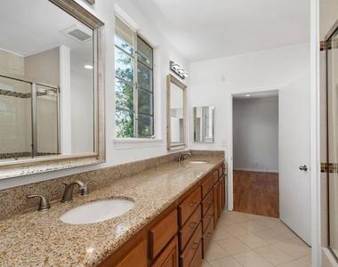 517 N Elm Drive - Photo Thumbnail 34