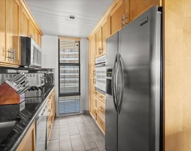 4316 Marina City Drive - Photo Thumbnail 4