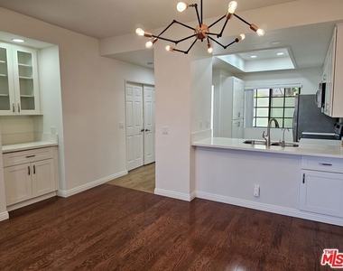 941 W Carson Street - Photo Thumbnail 10