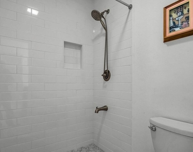 941 W Carson Street - Photo Thumbnail 8