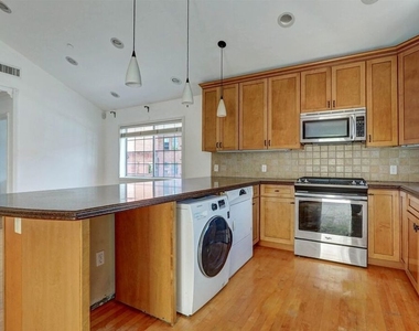 456 1/2 Smithwood Drive - Photo Thumbnail 11