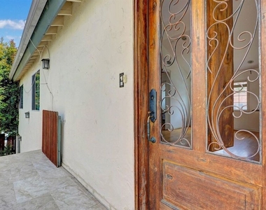 456 1/2 Smithwood Drive - Photo Thumbnail 29