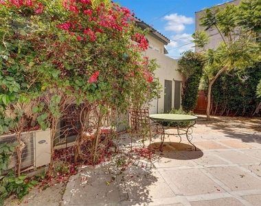 456 1/2 Smithwood Drive - Photo Thumbnail 1