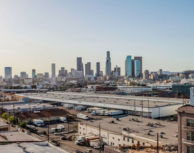 1850 E Industrial Street - Photo Thumbnail 44