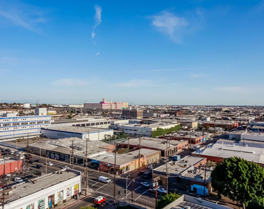 1850 E Industrial Street - Photo Thumbnail 46