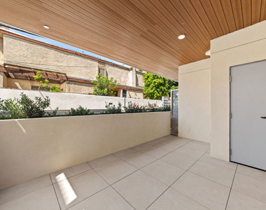 1257 N Sweetzer Avenue - Photo Thumbnail 7