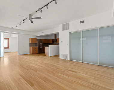 8 Brooks Avenue - Photo Thumbnail 9