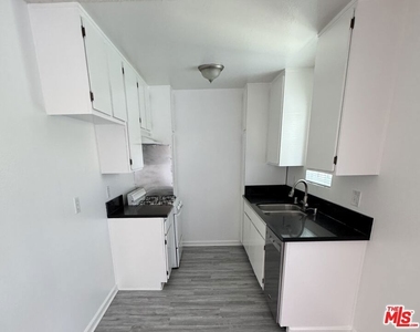 3729 Delmas Terrace - Photo Thumbnail 21