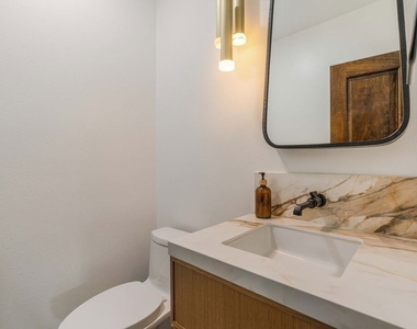 30 Reef Street - Photo Thumbnail 27