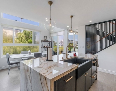 30 Reef Street - Photo Thumbnail 18