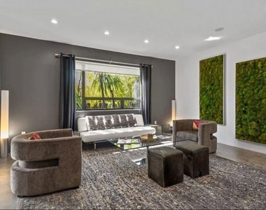 800 N Harper Avenue - Photo Thumbnail 15