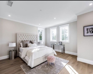 4710 Noeline Avenue - Photo Thumbnail 21