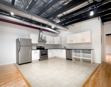 5401 W Alvern Circle - Photo Thumbnail 9