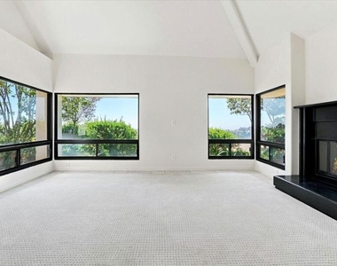 7940 Vulcan Drive - Photo Thumbnail 7