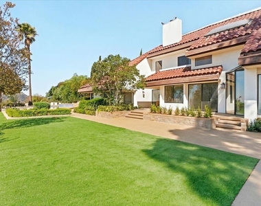 7940 Vulcan Drive - Photo Thumbnail 2