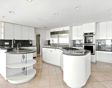 7940 Vulcan Drive - Photo Thumbnail 10