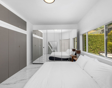 1750 N Beverly Glen Boulevard - Photo Thumbnail 23