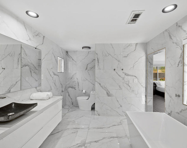 1750 N Beverly Glen Boulevard - Photo Thumbnail 21