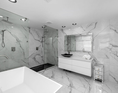 1750 N Beverly Glen Boulevard - Photo Thumbnail 18