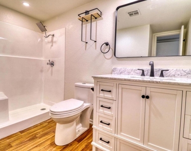 291 E Mel Avenue - Photo Thumbnail 11