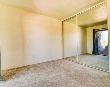 291 E Mel Avenue - Photo Thumbnail 7