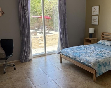 27875 Avenida Maravilla - Photo Thumbnail 9