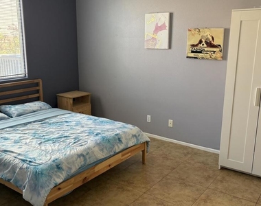 27875 Avenida Maravilla - Photo Thumbnail 12