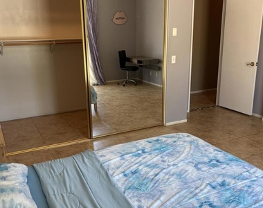27875 Avenida Maravilla - Photo Thumbnail 11