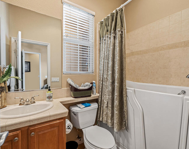 80445 Paria Way - Photo Thumbnail 24