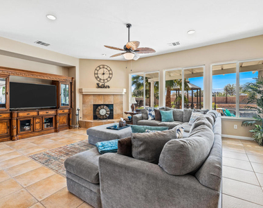 80445 Paria Way - Photo Thumbnail 9