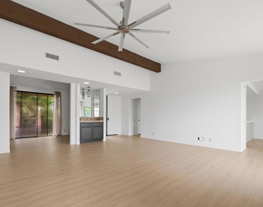 72460 Rodeo Way - Photo Thumbnail 8