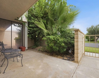 72460 Rodeo Way - Photo Thumbnail 4