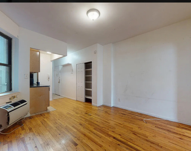 East  76th  Street - Photo Thumbnail 3