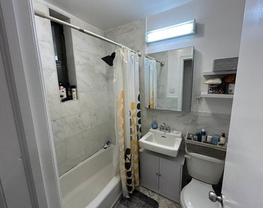 423 East 83rd Street - Photo Thumbnail 5