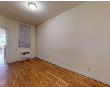 East 88th Street - Photo Thumbnail 6