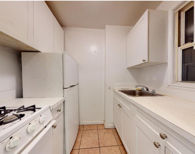 East 88th Street - Photo Thumbnail 2