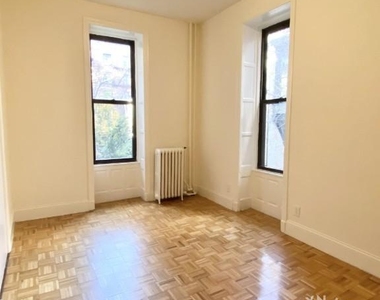 111-113 Montague St. - Photo Thumbnail 2