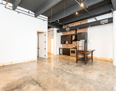 255 18th St - Photo Thumbnail 15