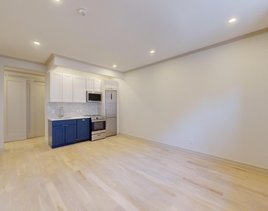 West 91st Street - Photo Thumbnail 1