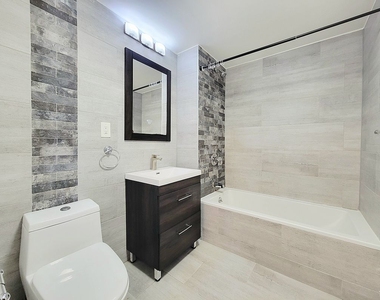 45th Avenue - Photo Thumbnail 8