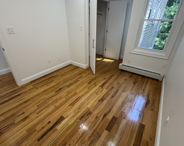Newkirk Avenue - Photo Thumbnail 4