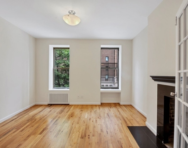 East 61St Street - Photo Thumbnail 4
